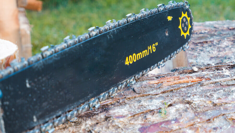 400mm/16" chainsaw bar size.